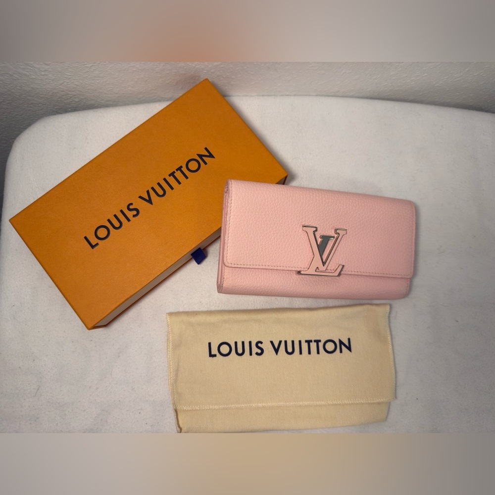 Louis Vuitton Light Pink Taurillon Wallet